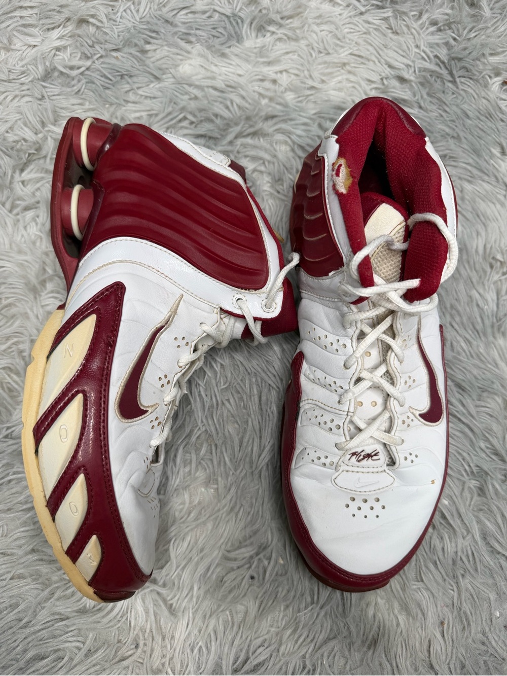 Vintage 2005 Nike Shox Lethal TB Basketball Shoes White Red Men’s 9.5 Y2K